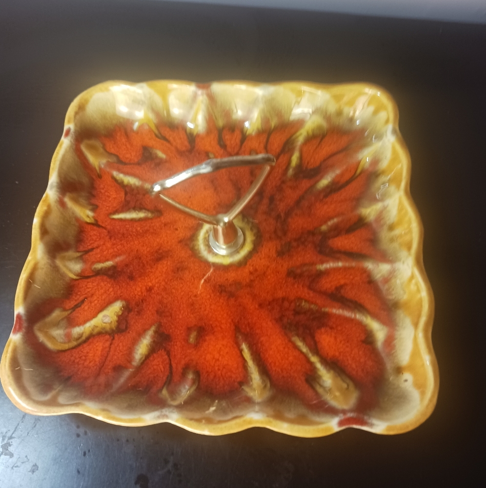 California Original USA 410 Trinket /Candy Dish Nut Tidbit Scorched Orange Fire.